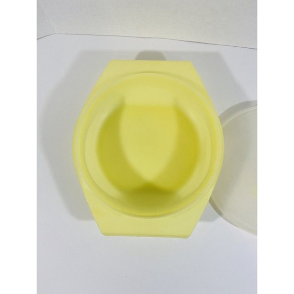 Tupperware Other - Vintage Tupperware Yellow 2 Handled Bowl with Sheer Lid 786-3 / 230-3 Kitchen